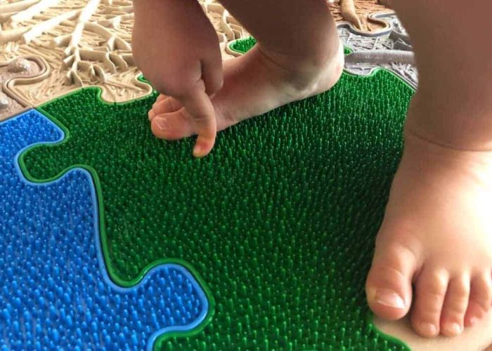 Grass tile happy feet